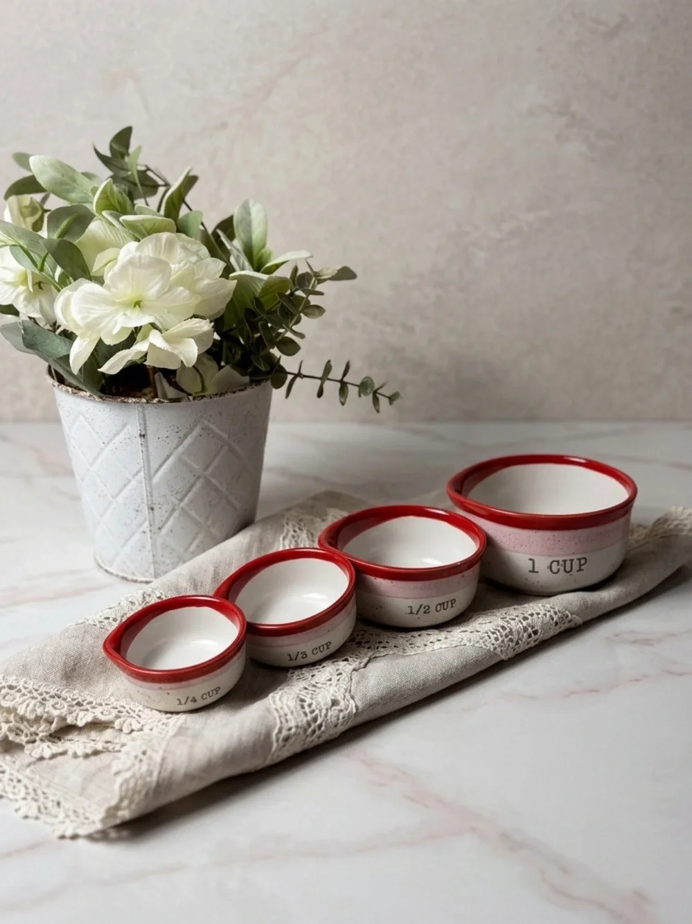 Peppermint & Pine Vintage Style Ceramic Measuring Cup Set Red Rim Pink Speckle